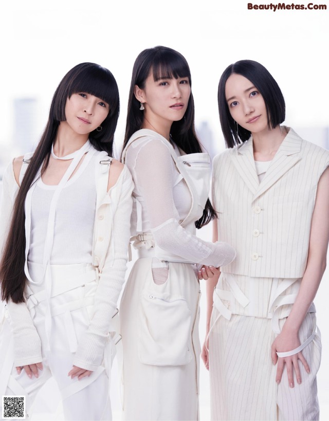 Perfume パフューム, Anan 2022.03.08 (アンアン 2022年3月8日号) No.69fda7